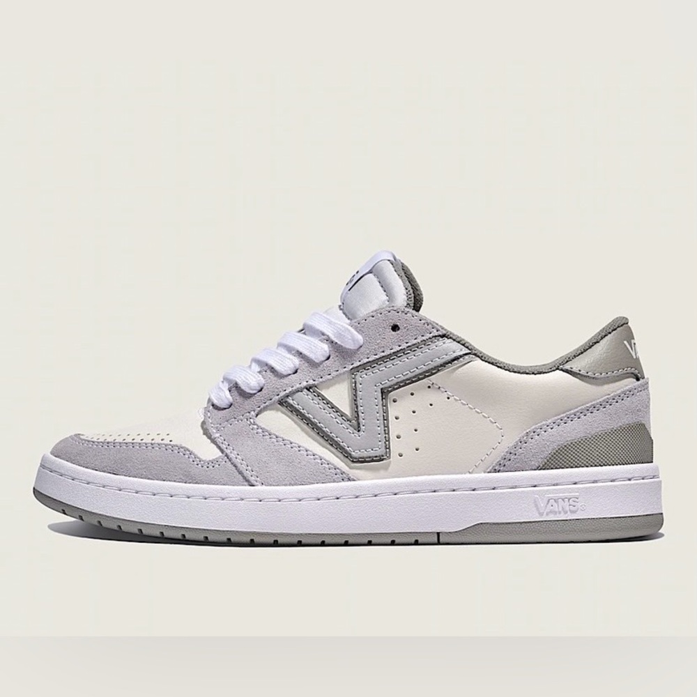 Vans Women White and Gray Sneakers